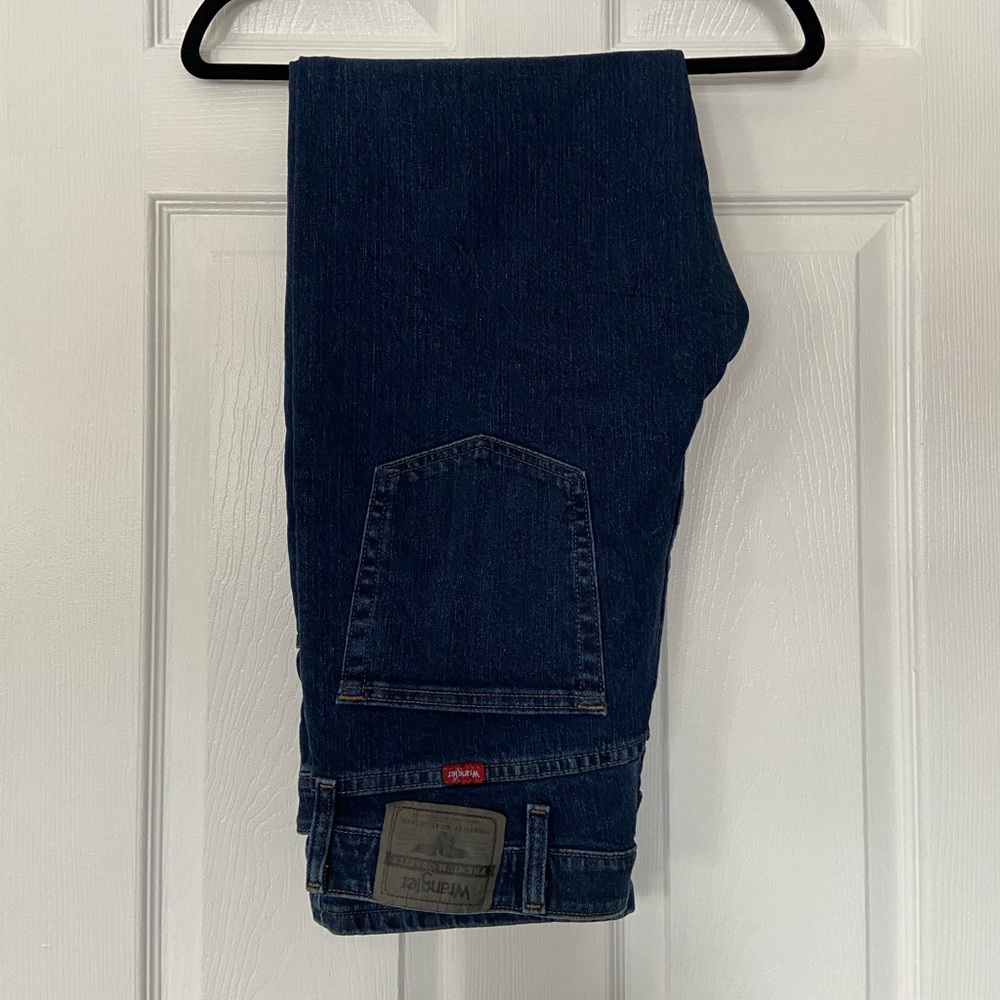 Men’s Wrangler Jeans (34x32)